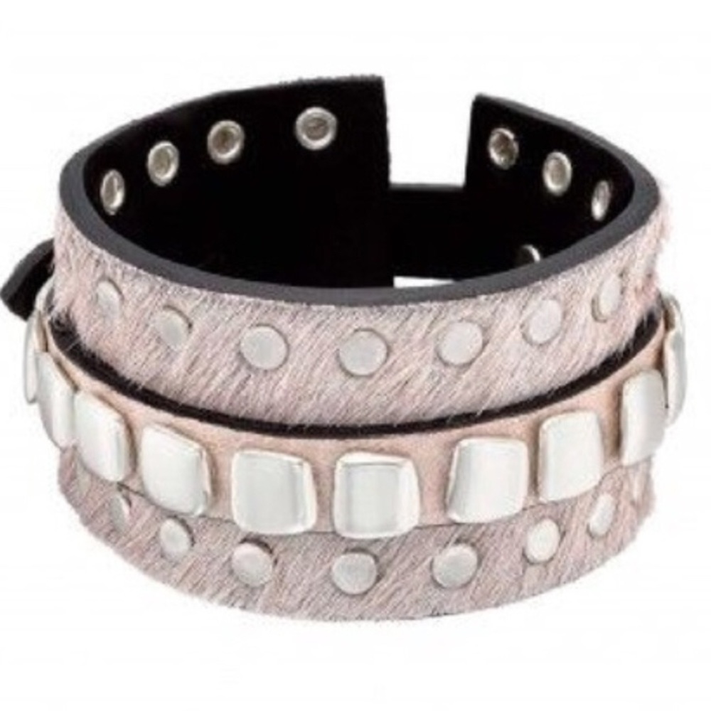 Uno de 50 Taint-ed Cuff Bracelet